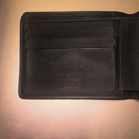 Slender Wallet from Louis Vuitton - Picture 2 of 2